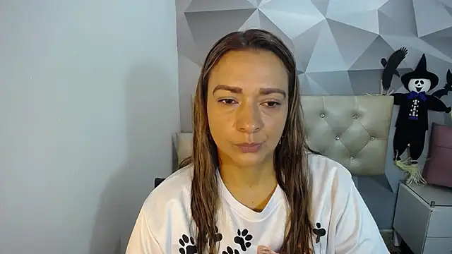 Milf-Prettyboobs online show from October 2025 11:00:01 AM