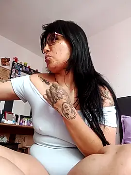 DaniPoison online show from October 2025 05:11:02 PM