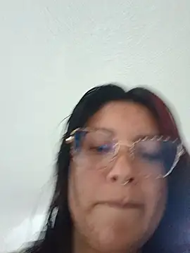 Snapshot of DaniPoison chatting on May 2026 05:23:02 PM DaniPoison online show from May 2026 05:23:02 PM