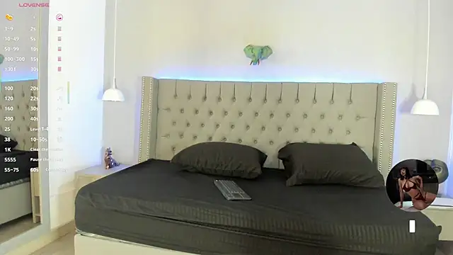 Emiliana Rios online show from September 2025 12:45:02 AM