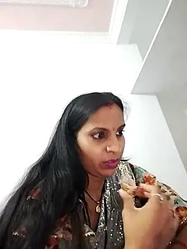 Hotty-Nidhi online show from March 2025 12:34:01 PM