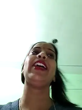 Hotty-Nidhi online show from February 2026 03:19:01 PM