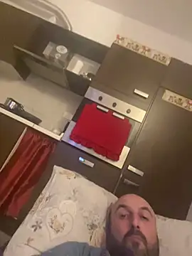 Snapshot of maxxxio12 chatting on March 2025 10:50:02 PM maxxxio12 online show from March 2025 10:50:02 PM