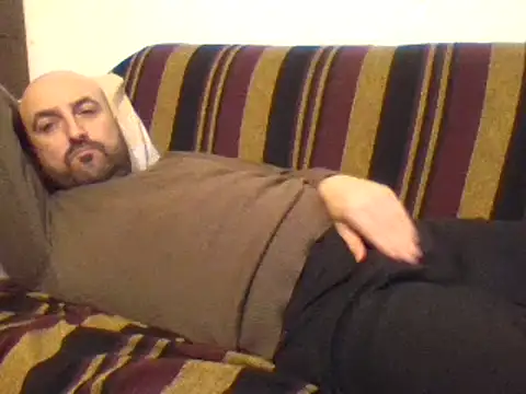 Snapshot of maxxxio12 chatting on March 2025 06:42:02 PM maxxxio12 online show from March 2025 06:42:02 PM