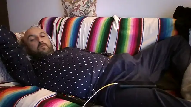 Snapshot of maxxxio12 chatting on April 2026 07:58:02 PM maxxxio12 online show from April 2026 07:58:02 PM