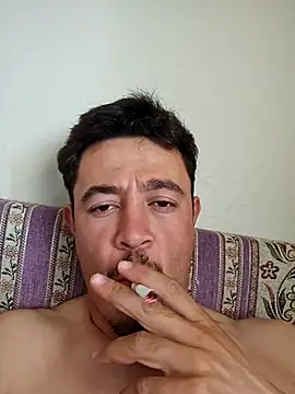 Snapshot of Thunderbolt121 chatting on November 2025 10:14:01 AM Thunderbolt121 online show from November 2025 10:14:01 AM