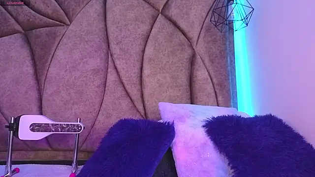 Kanela miller  online show from March 2026 12:21:01 PM