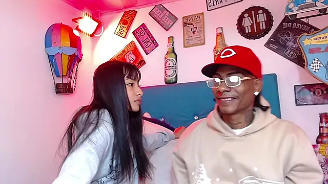 lili roussi online show from November 2025 12:33:01 AM