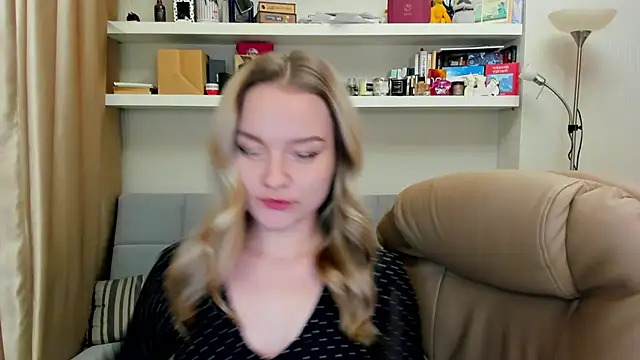 Kara Smith  online show from December 2024 10:41:02 PM