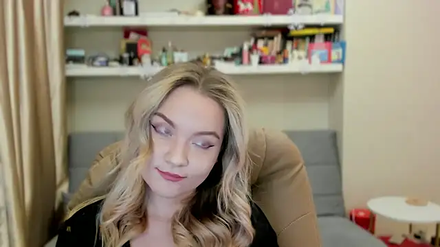 Kara Smith  online show from February 2026 12:22:02 AM