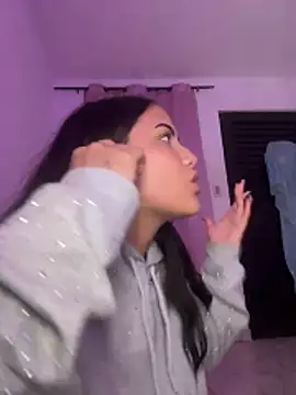 iamsara 21 online show from April 2026 07:01:01 AM