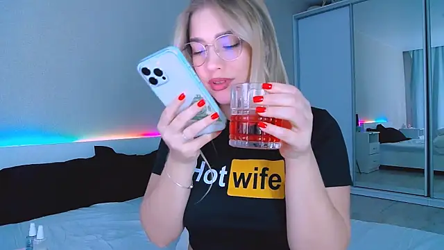 DIANAxxxDIAMOND online show from September 2025 08:15:02 AM