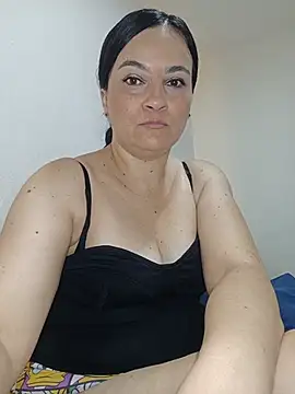 Snapshot of megan_milf79 chatting on June 2026 12:19:01 PM megan milf79 online show from June 2026 12:19:01 PM