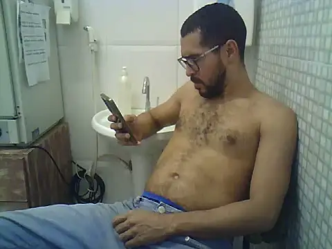 Snapshot of pdasgyn chatting on October 2025 03:30:01 PM pdasgyn online show from October 2025 03:30:01 PM