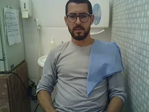 Snapshot of pdasgyn chatting on October 2025 12:57:02 PM pdasgyn online show from October 2025 12:57:02 PM