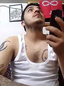 Snapshot of Kadir1320@xh chatting on February 2026 10:54:01 PM Kadir1320xh online show from February 2026 10:54:01 PM