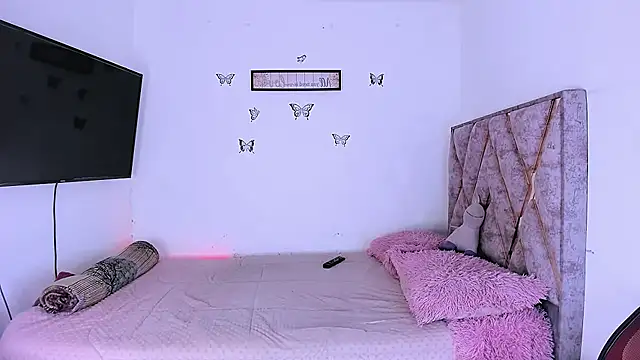 Tania rendon online show from March 2026 11:37:01 AM