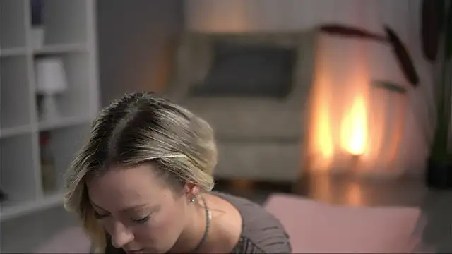 AnnastasiaMills online show from June 2026 07:50:01 PM