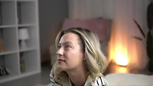 AnnastasiaMills online show from June 2026 09:39:02 PM