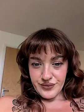 Snapshot of Petite_Juicy_Olive chatting on August 2026 09:45:01 AM Petite Juicy Olive online show from August 2026 09:45:01 AM