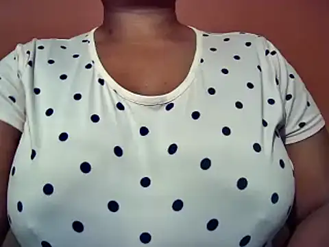 Snapshot of sexyamanda_ chatting on December 2024 03:53:02 PM sexyamanda online show from December 2024 03:53:02 PM