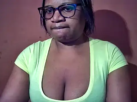 Snapshot of sexyamanda_ chatting on September 2025 04:39:02 AM sexyamanda online show from September 2025 04:39:02 AM