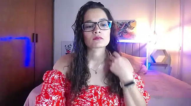 Rose Thompson1 online show from March 2025 01:51:01 PM