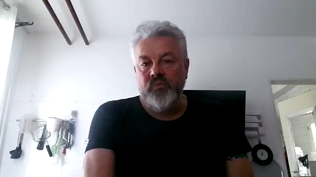 Berg Boy online show from February 2026 12:00:01 PM