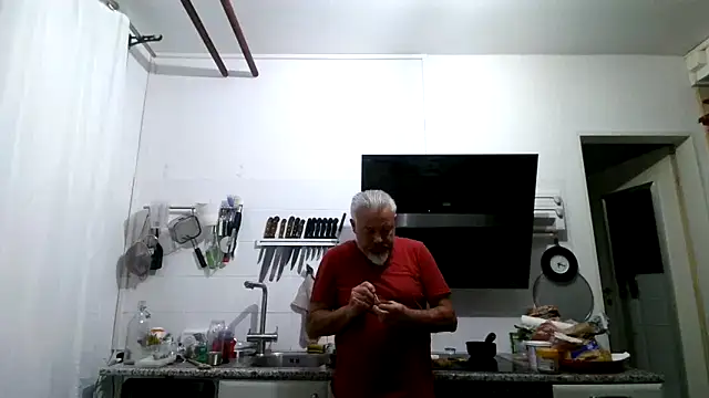 Berg Boy online show from April 2026 04:17:01 AM