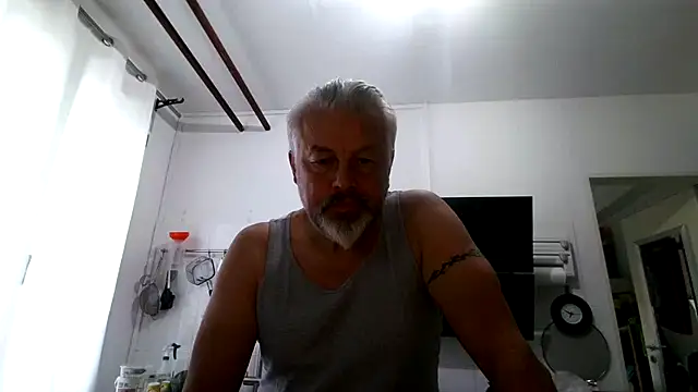Berg Boy online show from July 2026 04:48:01 AM