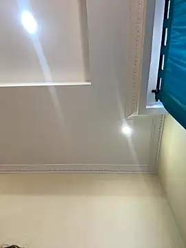 Ivelleee  online show from September 2025 09:38:01 PM