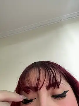 Ivelleee  online show from January 2026 04:55:01 PM