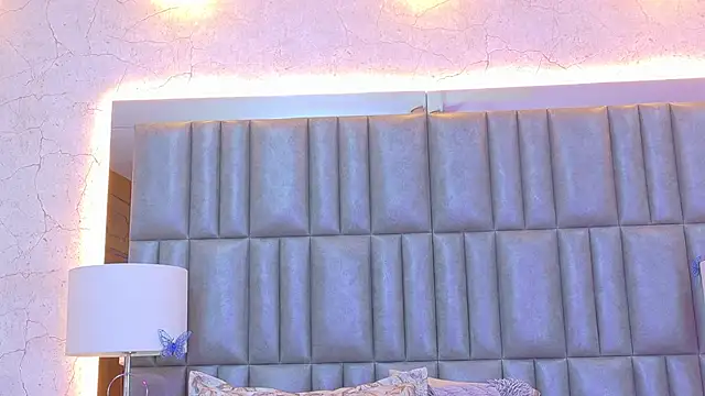 CamilaJohnston online show from April 2026 08:15:02 PM