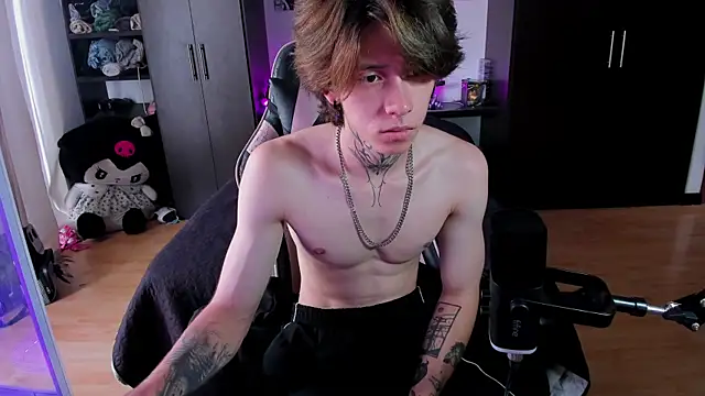 xIce Boy online show from April 2026 04:59:01 PM