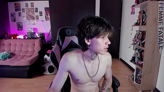 xIce Boy online show from June 2026 06:47:01 PM