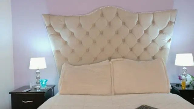 Snapshot of CarolineNasty chatting on October 2025 07:35:02 PM CarolineNasty online show from October 2025 07:35:02 PM