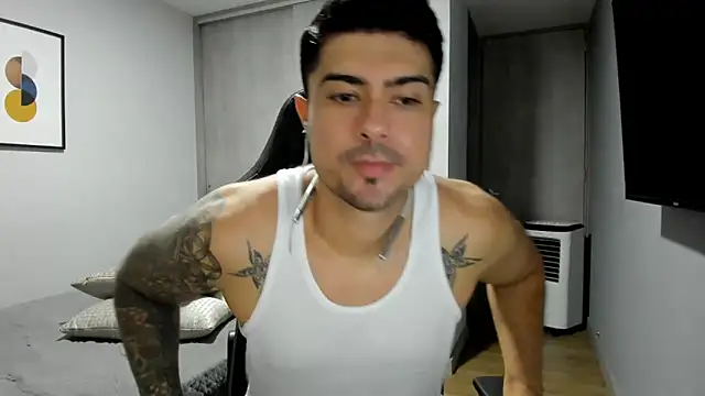 Dante Storm online show from October 2025 04:53:01 AM