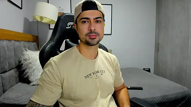 Dante Storm online show from November 2025 06:35:02 AM