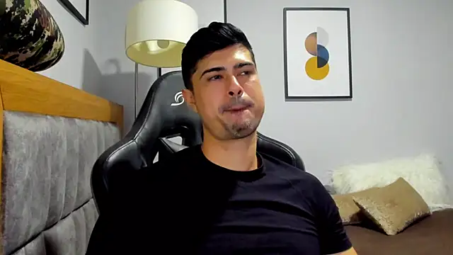 Dante Storm online show from December 2025 01:45:02 AM