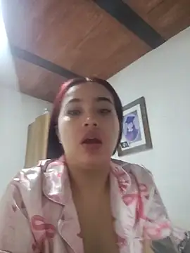 Snapshot of MelinaCruz chatting on July 2026 03:02:01 AM MelinaCruz online show from July 2026 03:02:01 AM