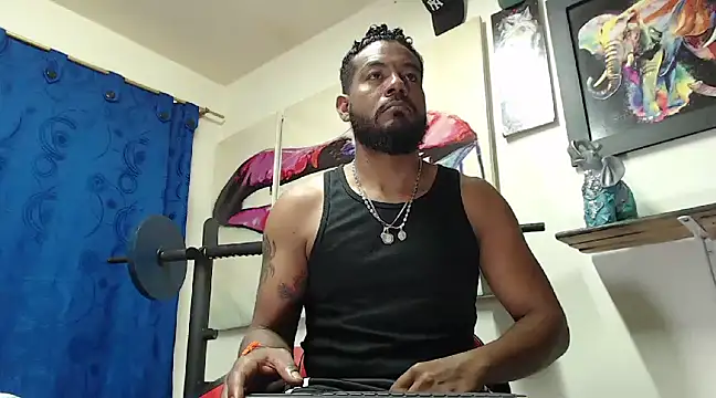 BladeFoxxx1 online show from March 2025 06:20:02 AM