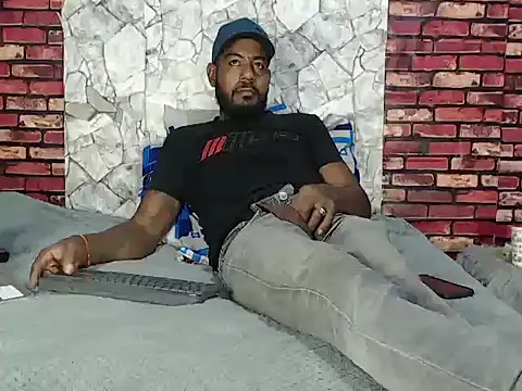 BladeFoxxx1 online show from March 2026 02:56:01 AM