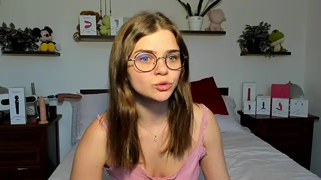 HaleyReedme online show from February 2026 07:40:01 AM