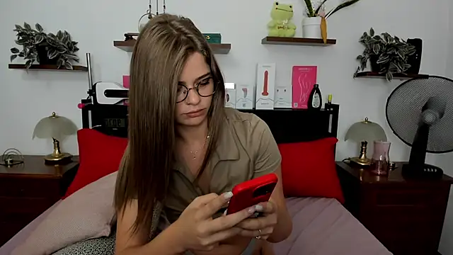 Snapshot of HaleyReedme chatting on July 2026 07:15:02 AM HaleyReedme online show from July 2026 07:15:02 AM