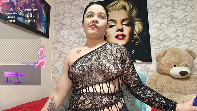 nataliaesmith 24 online show from October 2025 05:35:02 PM