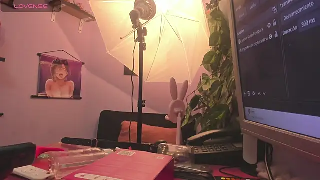 Tracy KS online show from November 2025 04:58:02 AM