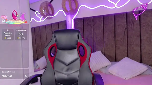 natasha  black online show from September 2025 07:51:02 PM