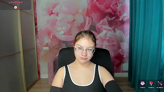 AngelinaLow online show from October 2025 11:32:02 AM