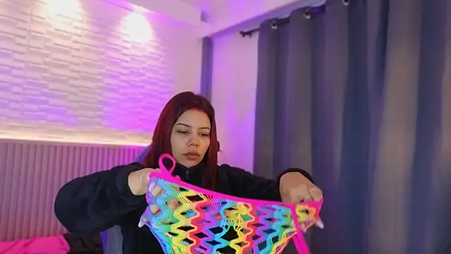 TiffanyWalk online show from December 2025 11:37:02 AM