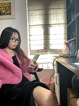 aa520uv online show from December 2025 04:33:02 AM